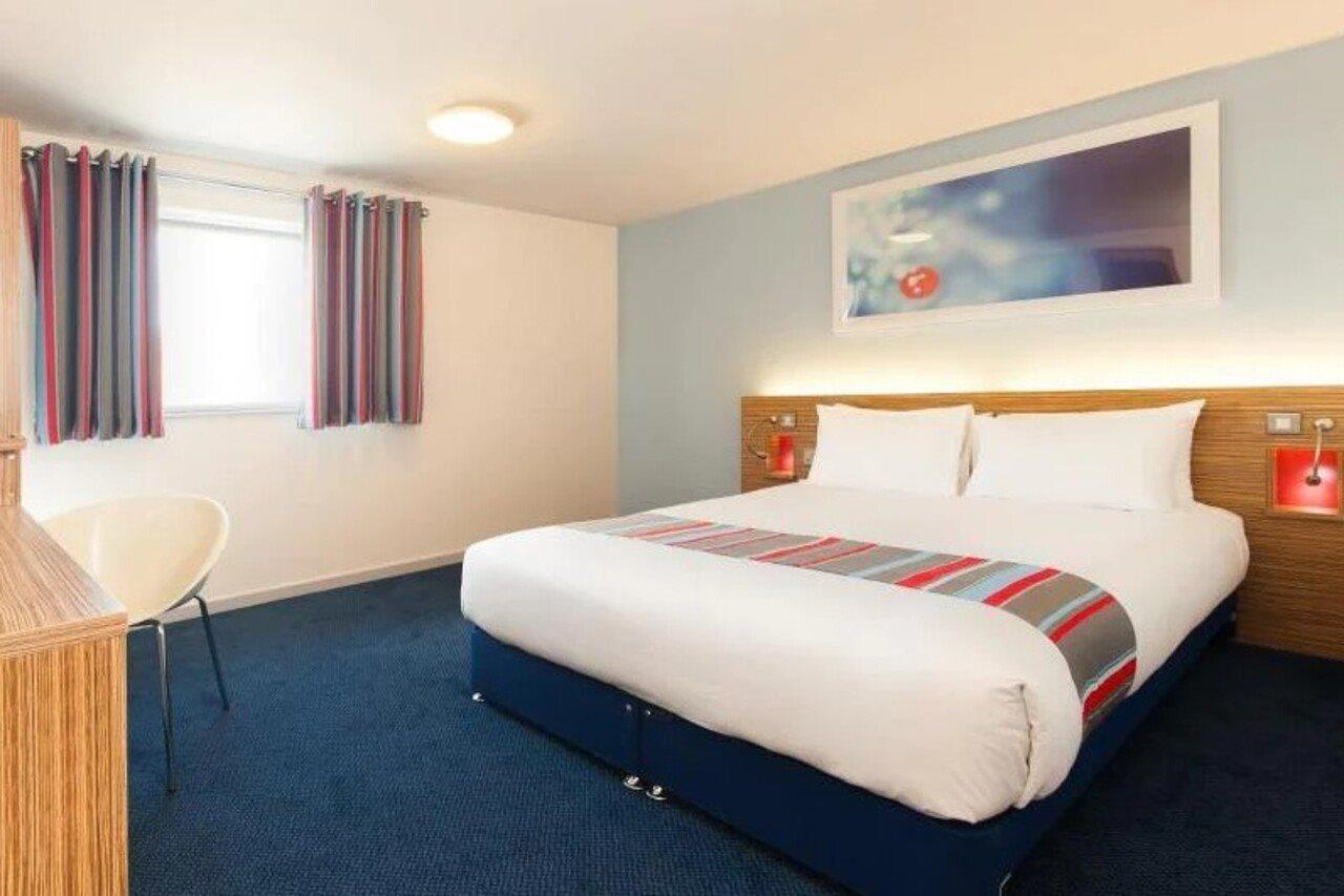 Travelodge Bromborough Port Sunlight Exteriör bild