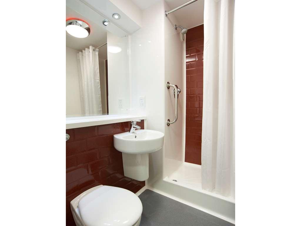 Travelodge Bromborough Port Sunlight Rum bild