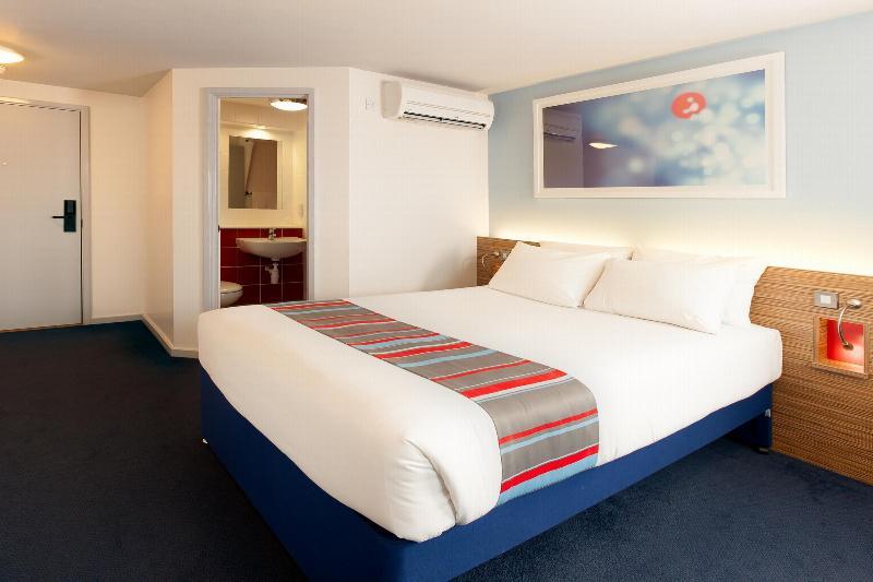 Travelodge Bromborough Port Sunlight Exteriör bild