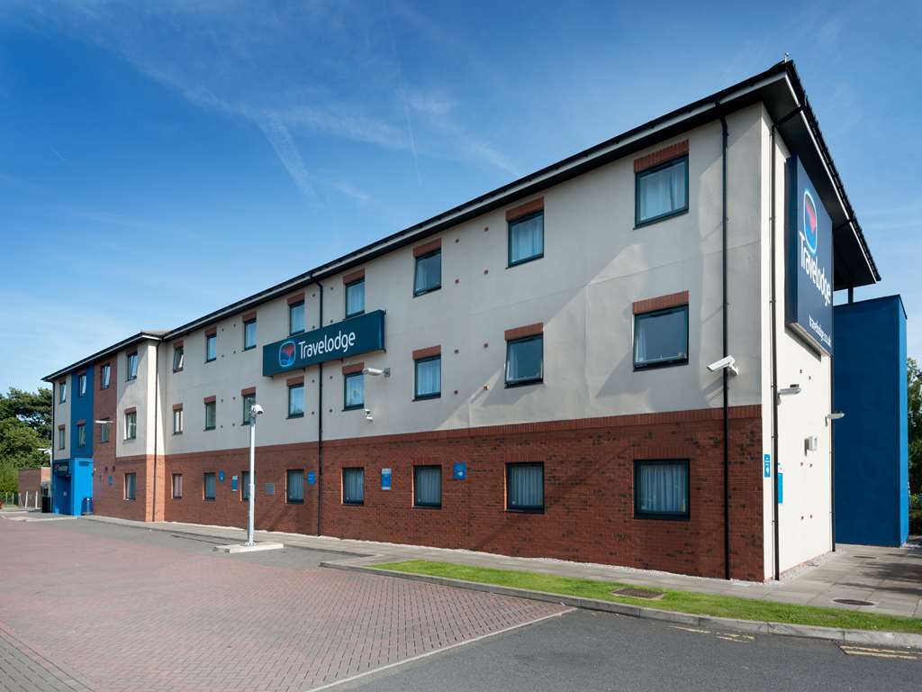 Travelodge Bromborough Port Sunlight Exteriör bild